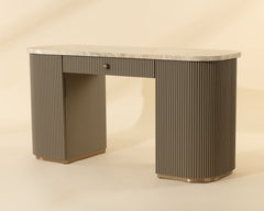 Cataldi Desk