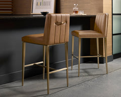 CM - Wilbur Barstool