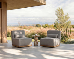 Carbonia Swivel Lounge Chair