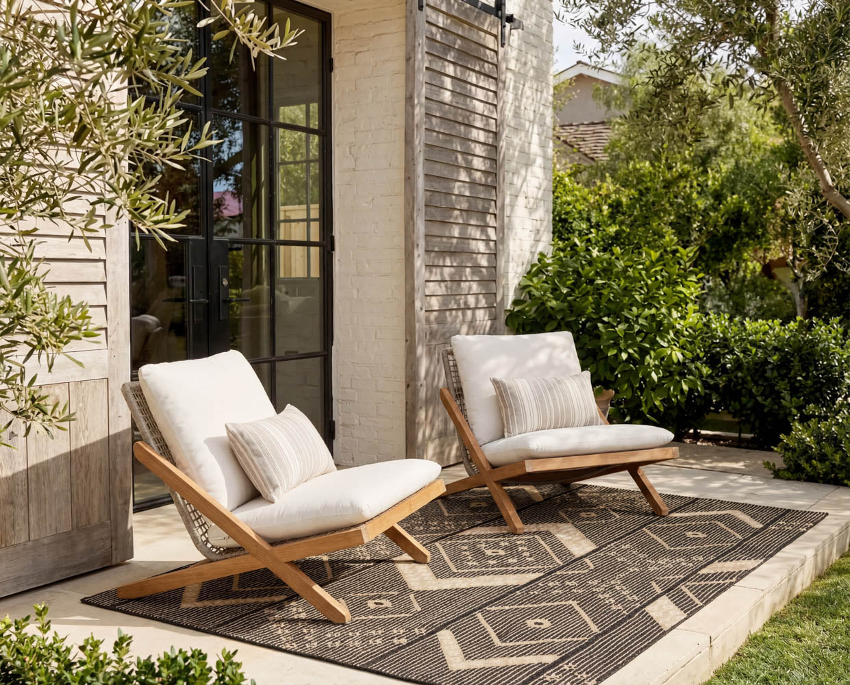 Bari Lounge Chair - Natural