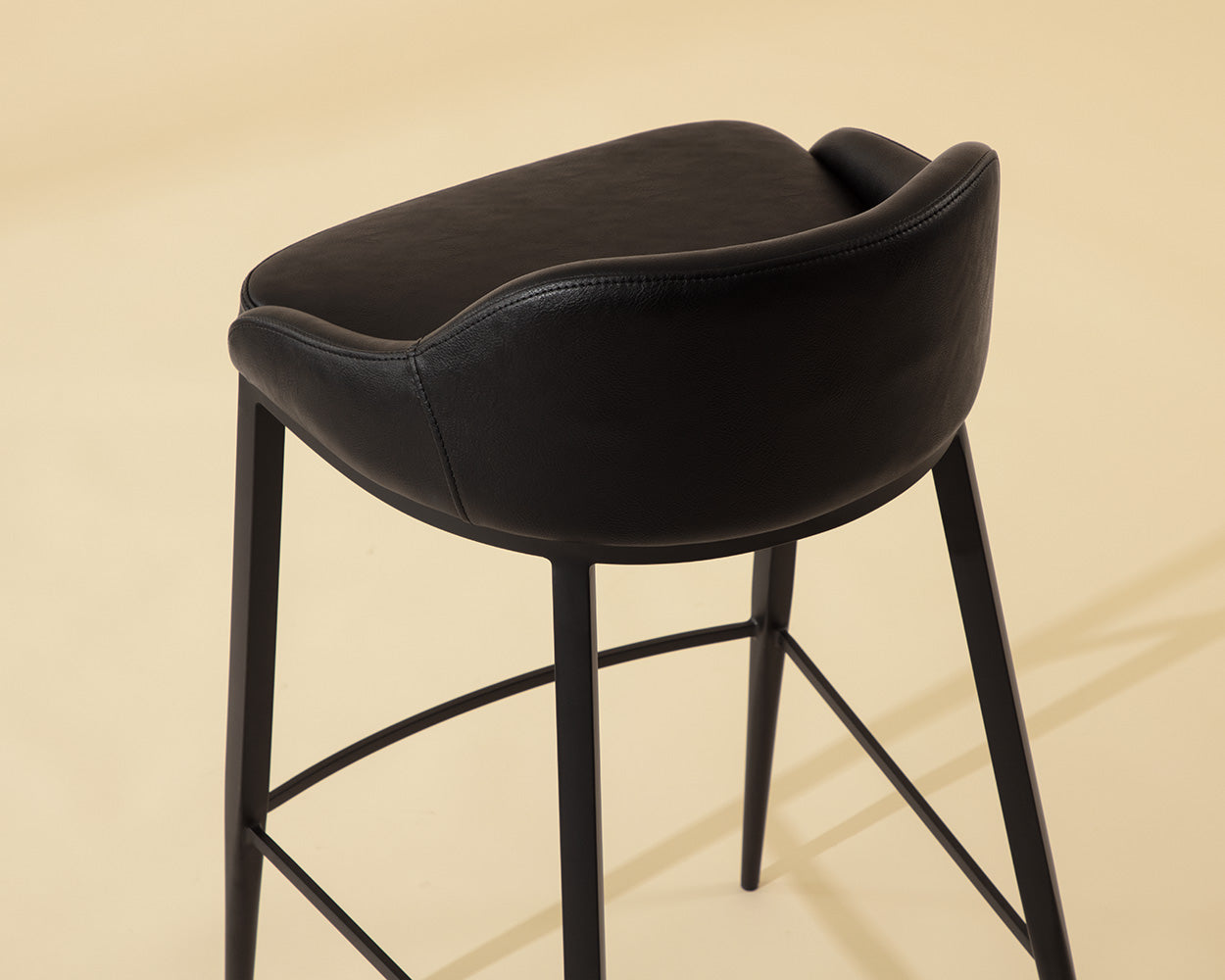 Astra Barstool