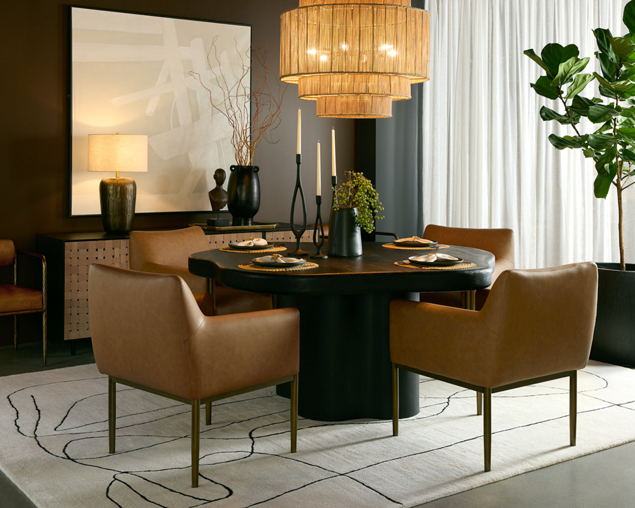 Bellona Dining Table