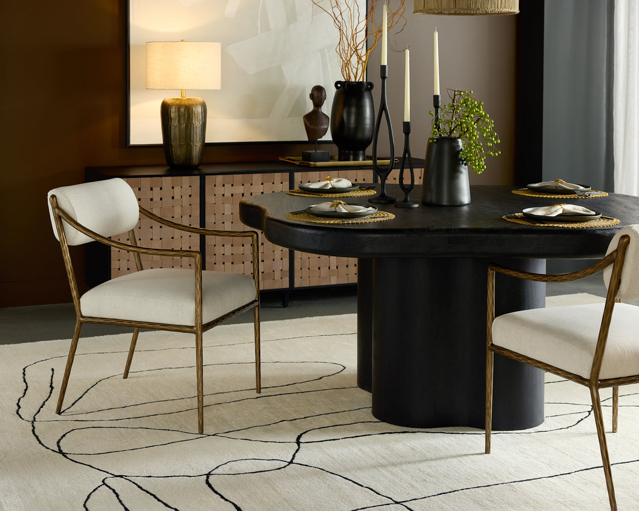 Bellona Dining Table