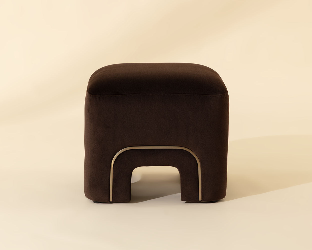 Barnum Stool