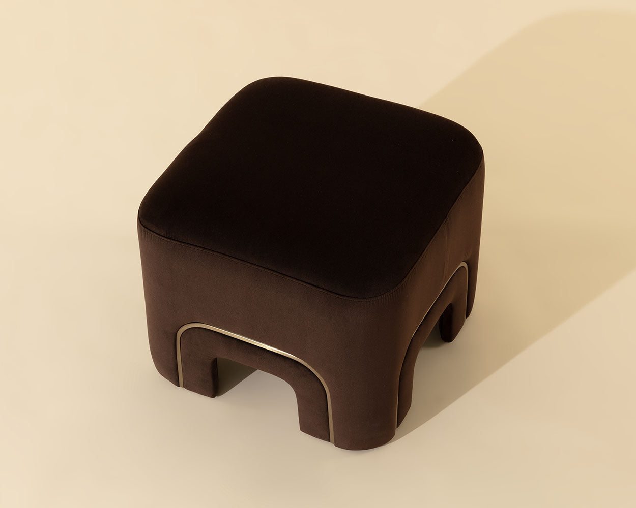 Barnum Stool