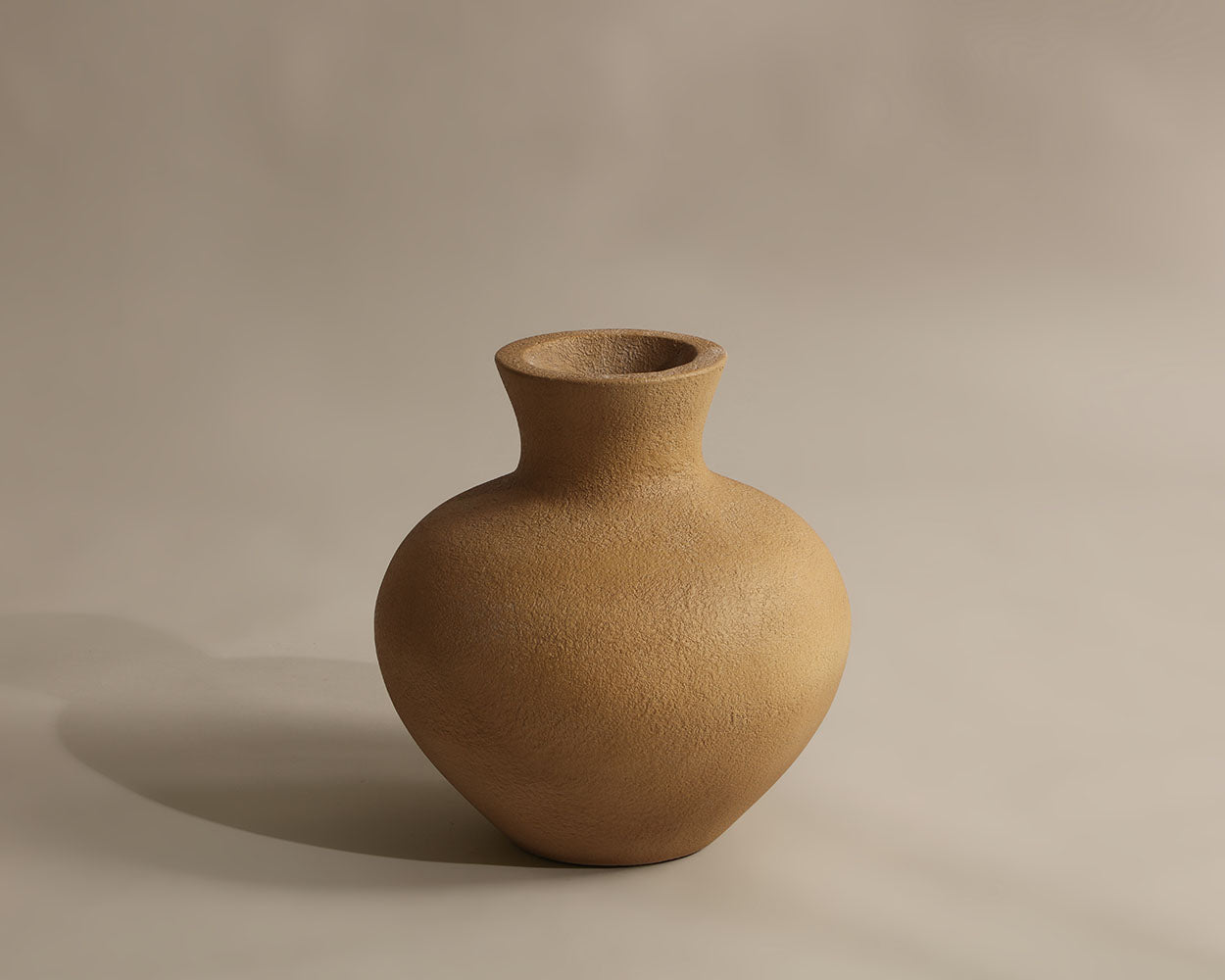 Amal Vase
