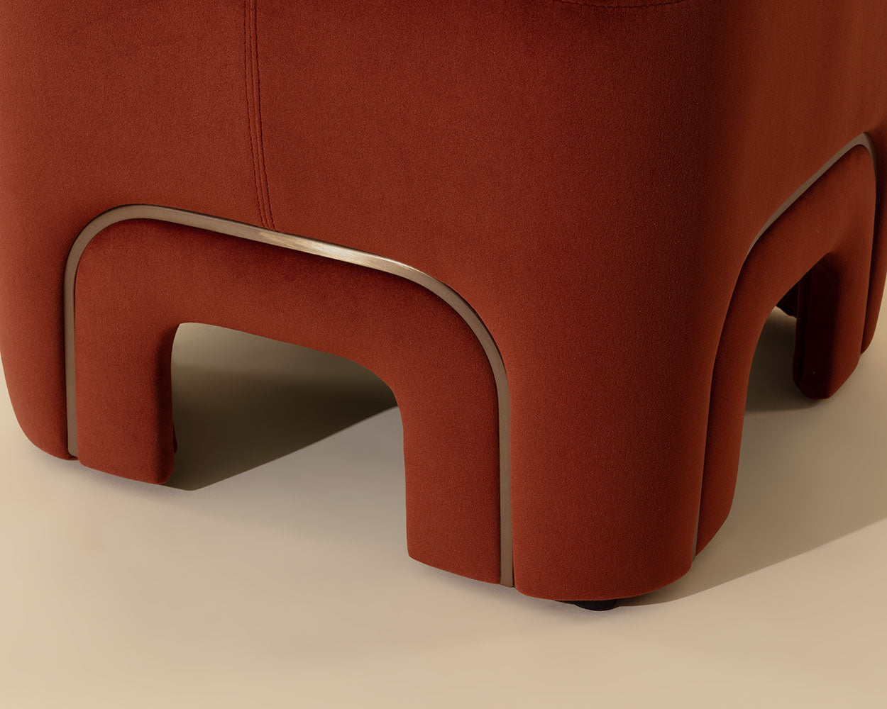 Barnum Stool