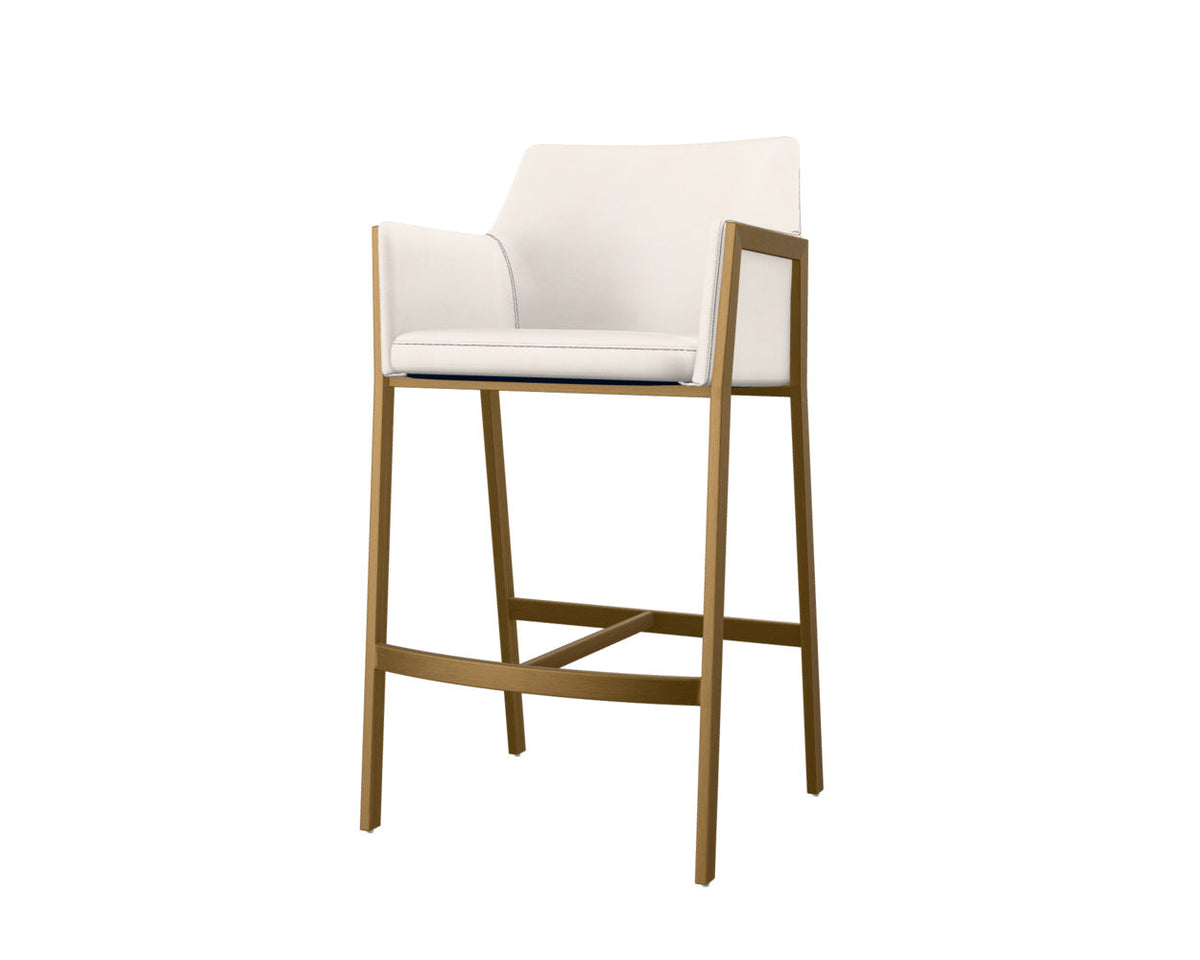 CM - Bernadette Barstool
