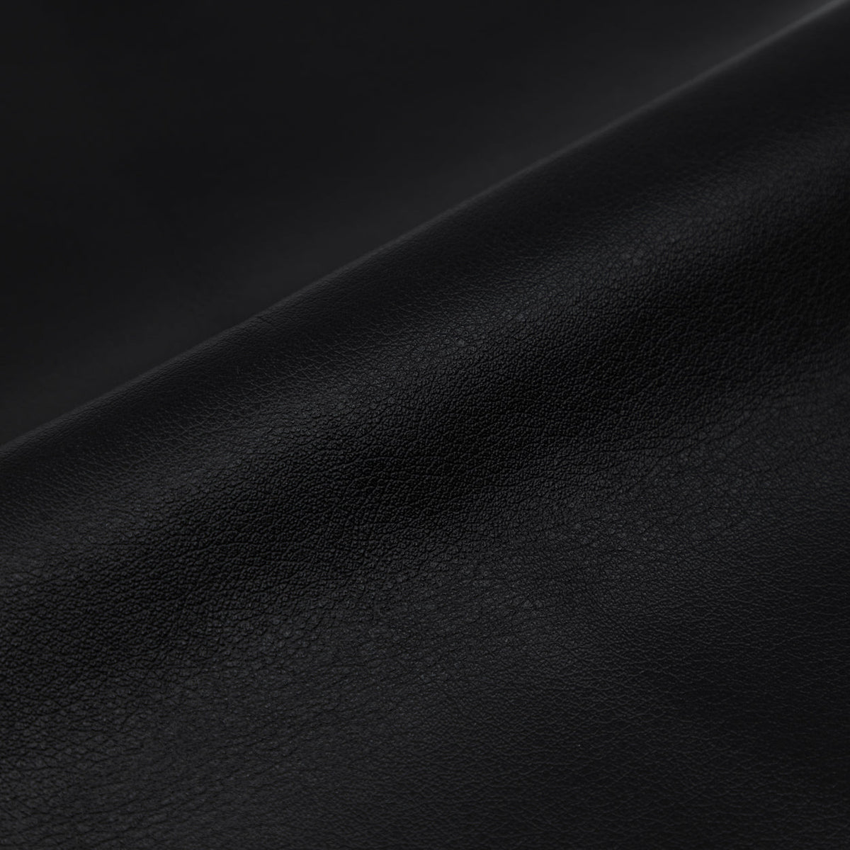 Castillo Black Swatch